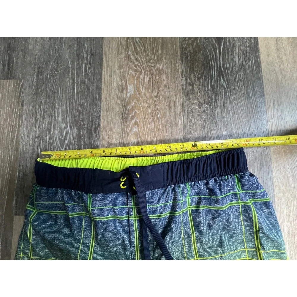 ZeroXposur Swim Trunks Mens Medium Green Excellent Ombre Plaid Board Shorts